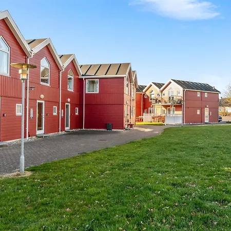 Arton - From The Sea By Interhome