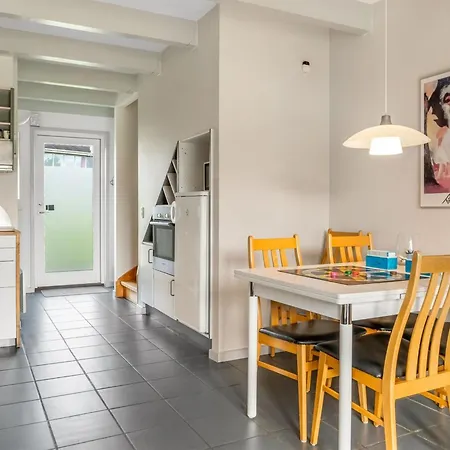 Arton - From The Sea By Interhome *