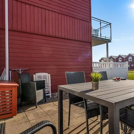 Arton - From The Sea By Interhome * Hadsund