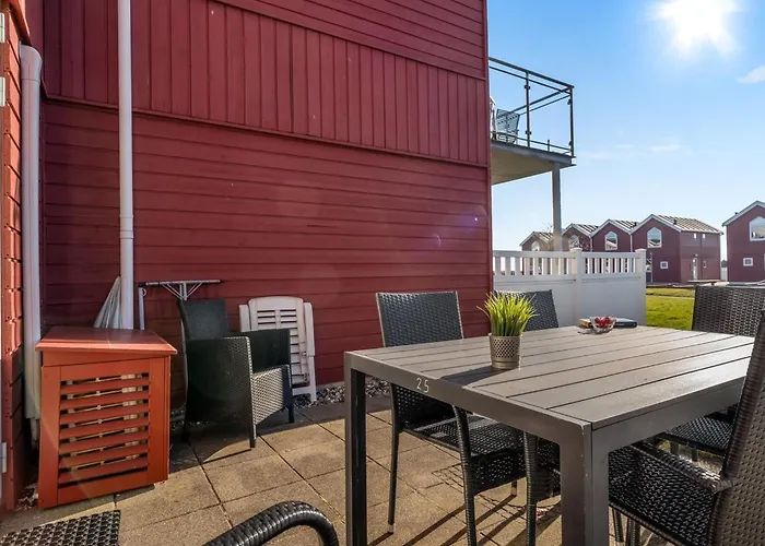 Arton - From The Sea By Interhome * Hadsund