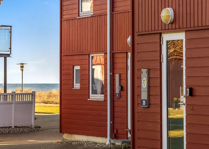 Arton - From The Sea By Interhome * Hadsund